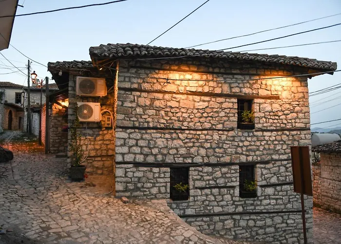 Kokoshi, An Extraordinary Experience. *