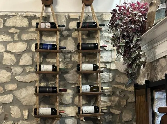 Villa Kokoshi, An Extraordinary Experience. Berat