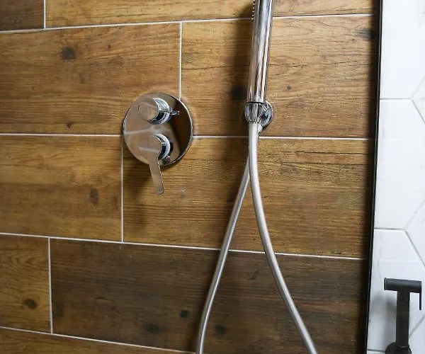 Kokoshi, An Extraordinary Experience. Berat